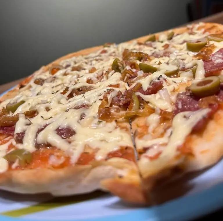 Pizza artesanal de la casa