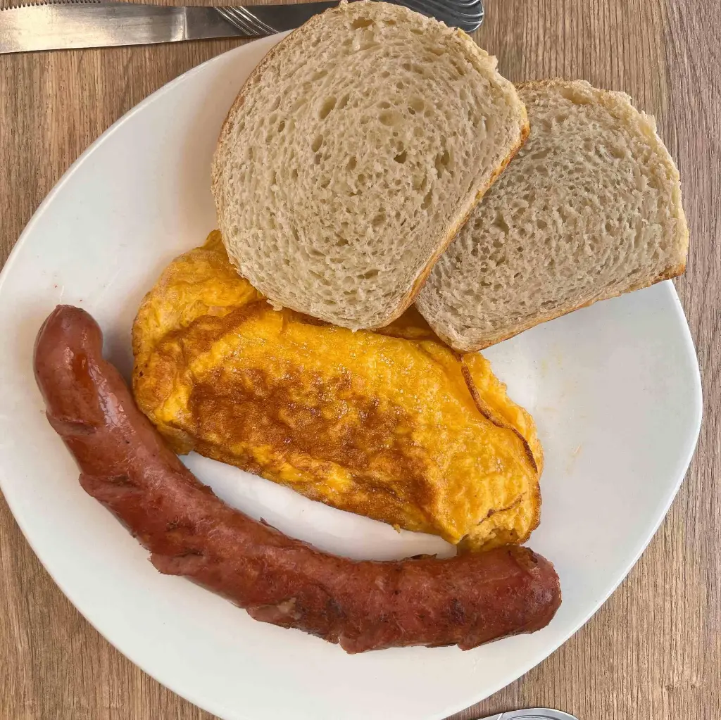 Desayuno Menu 5 - Brunch salchicha alemana